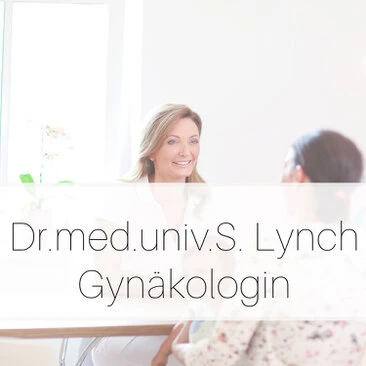 Dr.med. Lynch Link zur Bildergalerie von Dr. Lynch in ihrer Praxis